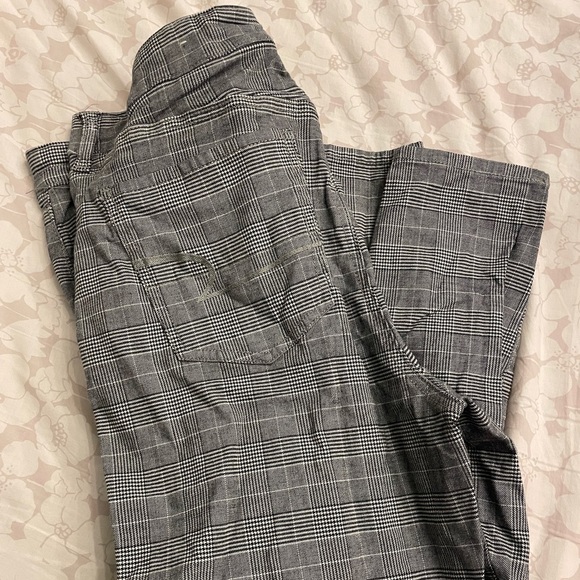 American Eagle High rise jeans. Size 14 regular. - Picture 5 of 6